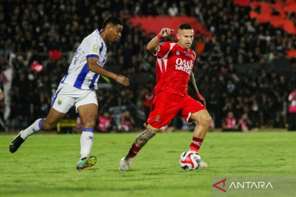 Analisis Pertandingan Persib vs Borneo FC di Lanjutan BRI SuperLeague